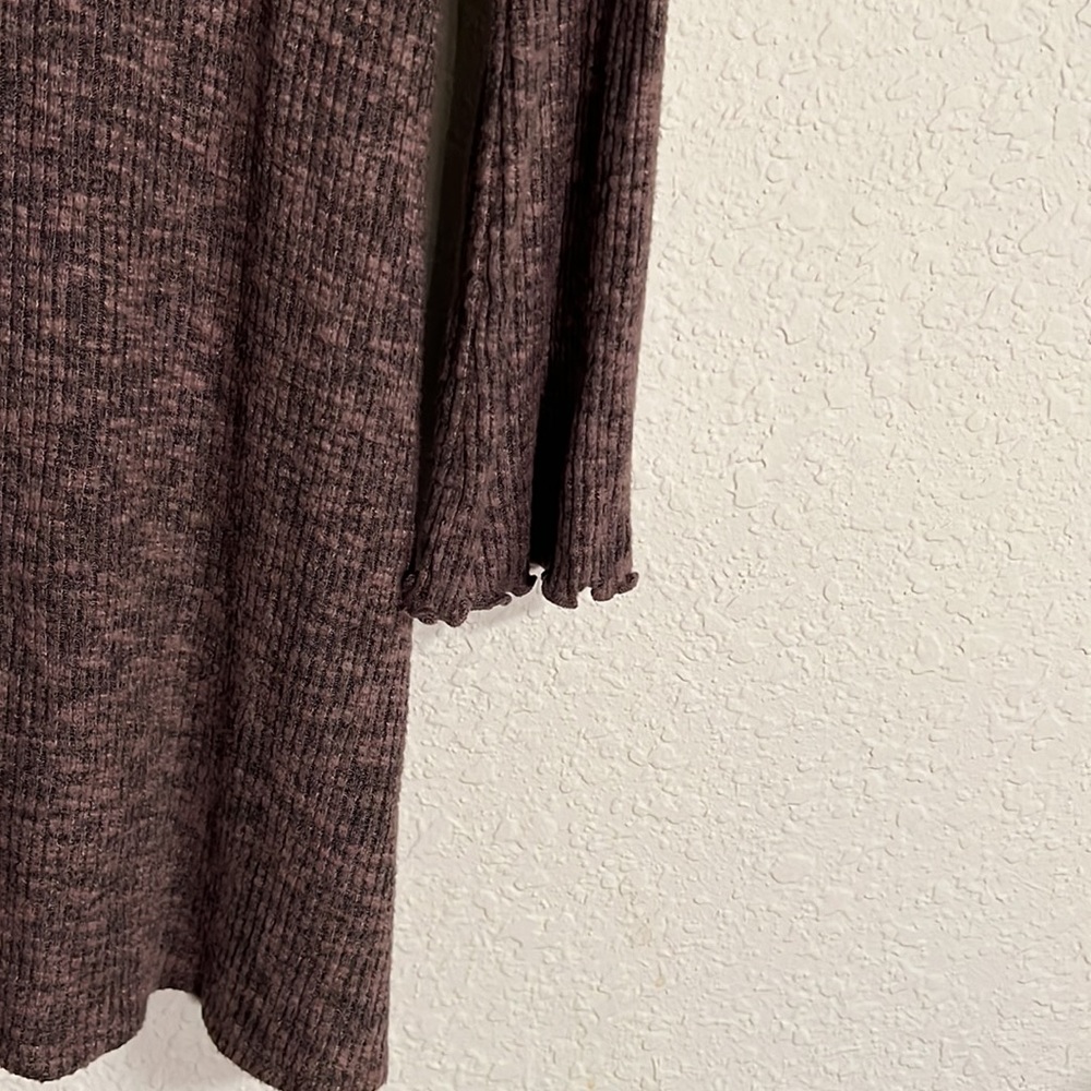 American Eagle Outfitters Ribbed Knit dress, size medium. - Picture 6 of 8